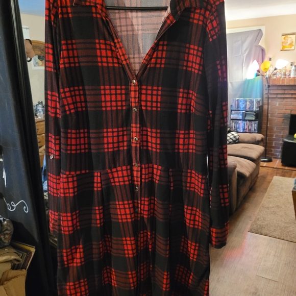 Derek Heart Dresses & Skirts - Button up plaid dress
